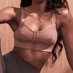 Kelly Rowland x Fabletics Bra